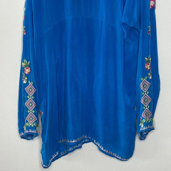 JOHNNY WAS Blue Embroidered Tunic Top Long Sleeve V Neck Floral Geometric - Picture 9 of 10